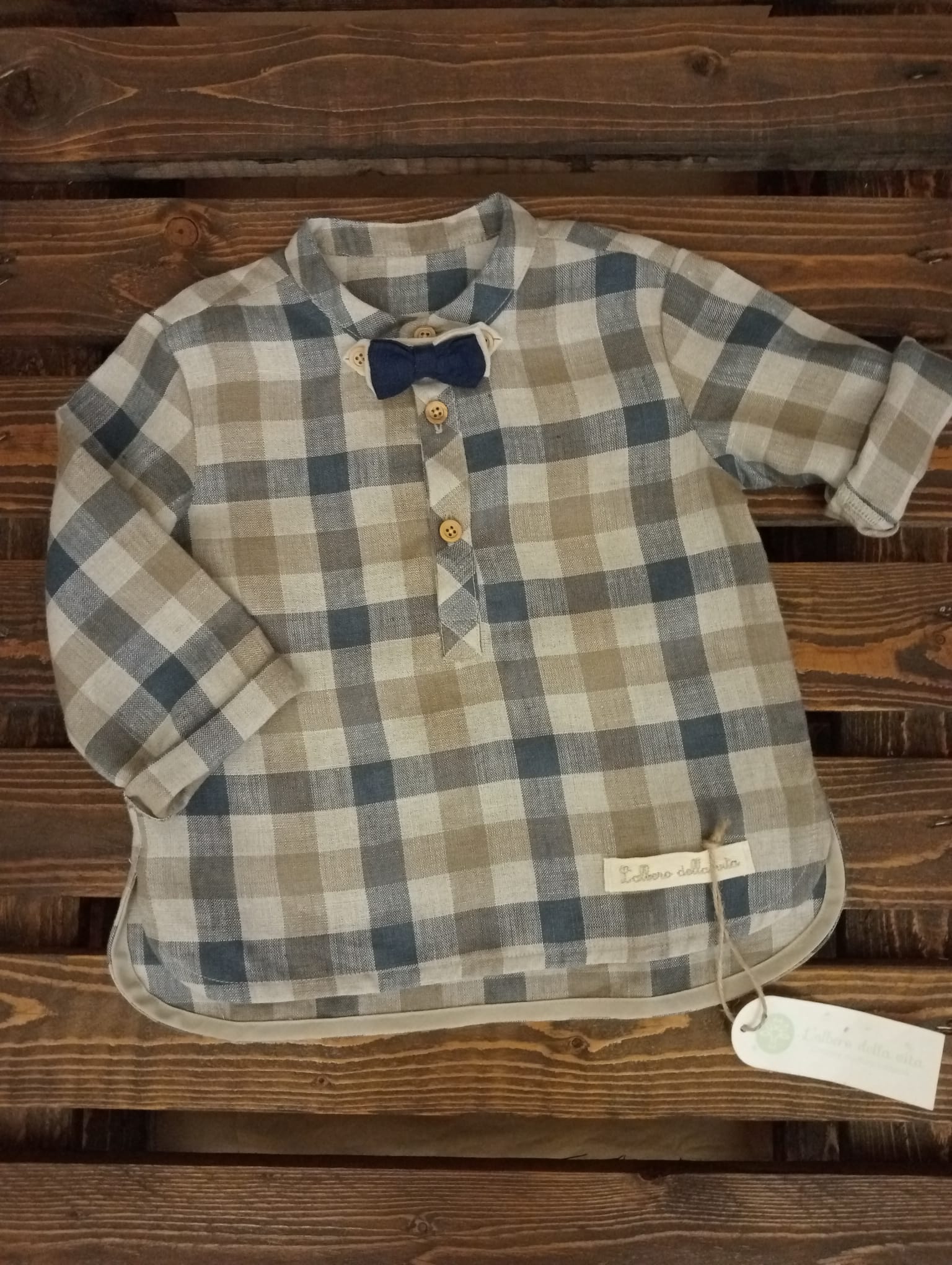 Camicia bambino coreana lino a quadri con papillon staccabile