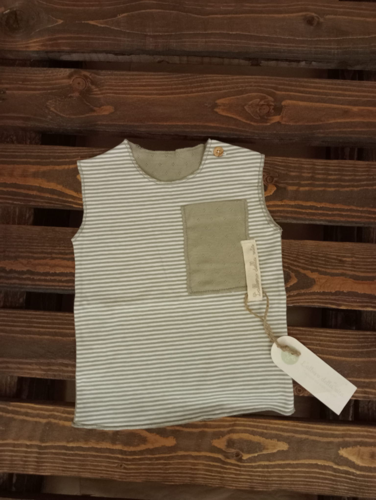 T-shirt bambino canotta con taschino
