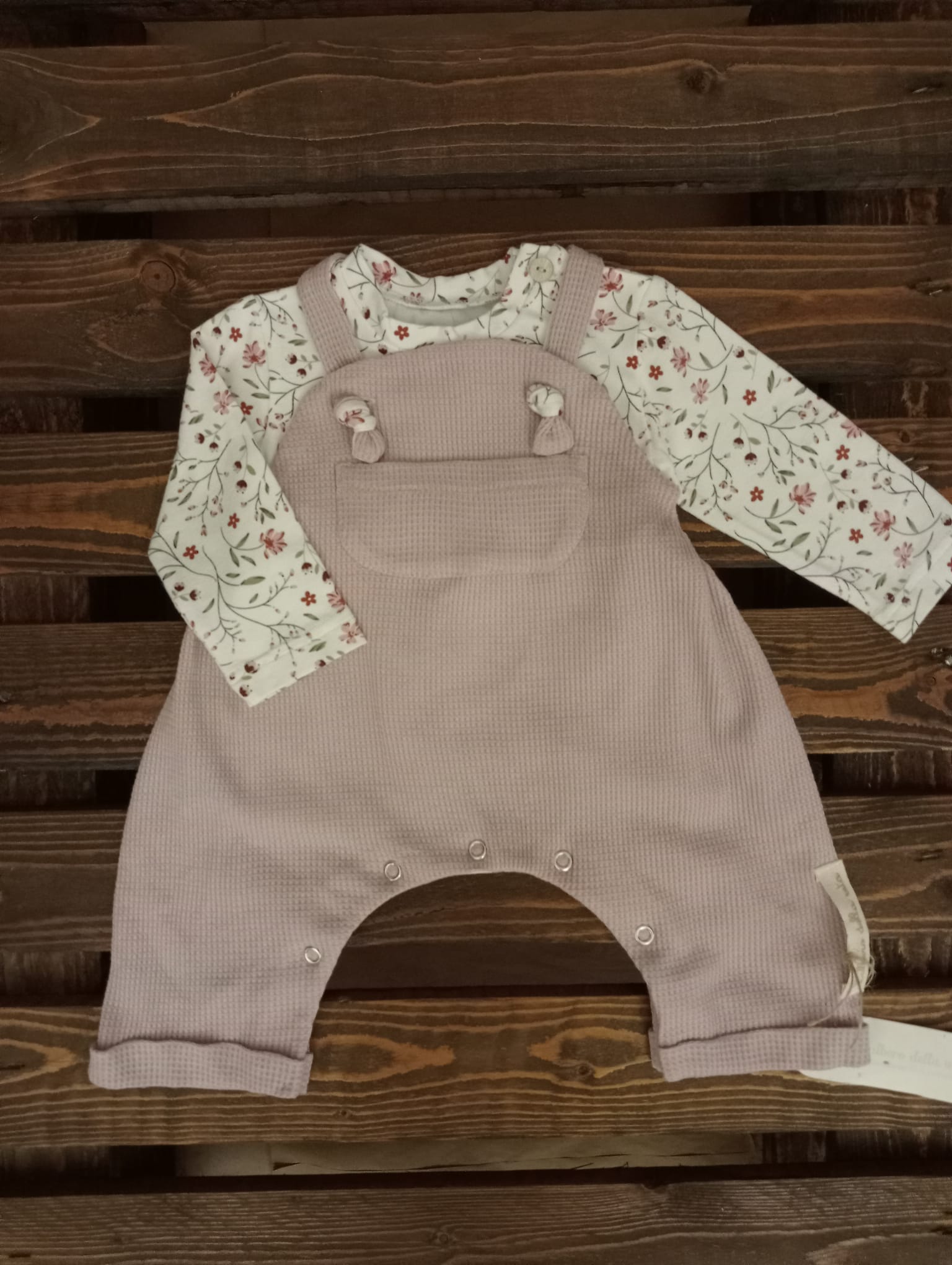 Completo due pezzi violetta