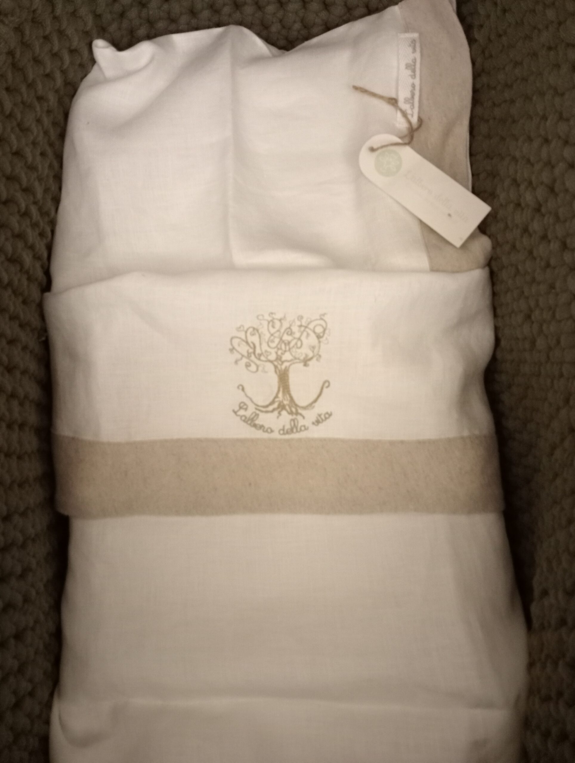 Lenzuolino in lino l'albero della vita